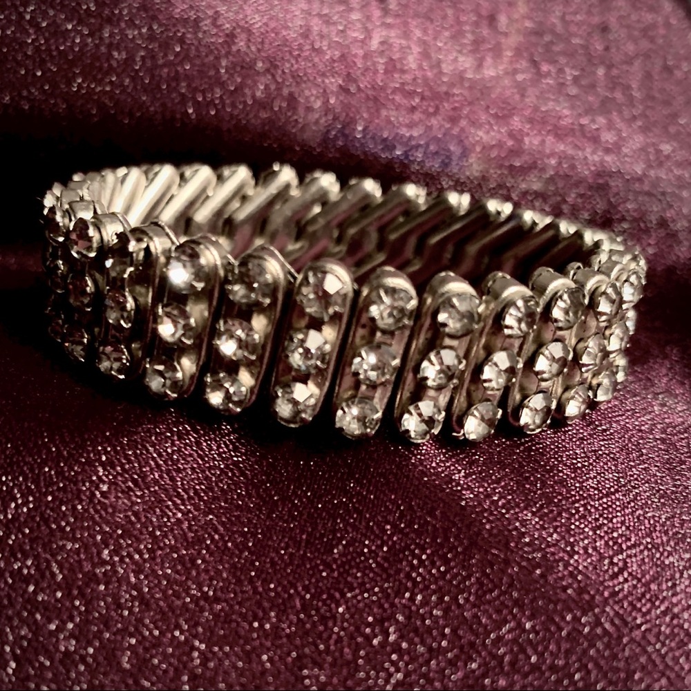 VINTAGE Rhinestone Expansion Bracelet - Picture 7 of 7